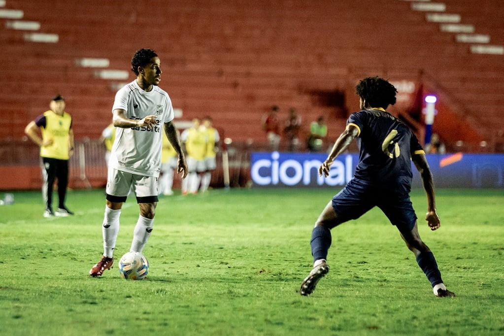 Copa do Nordeste: Ceará busca o gol até o fim, mas é superado pelo Retrô fora de casa
