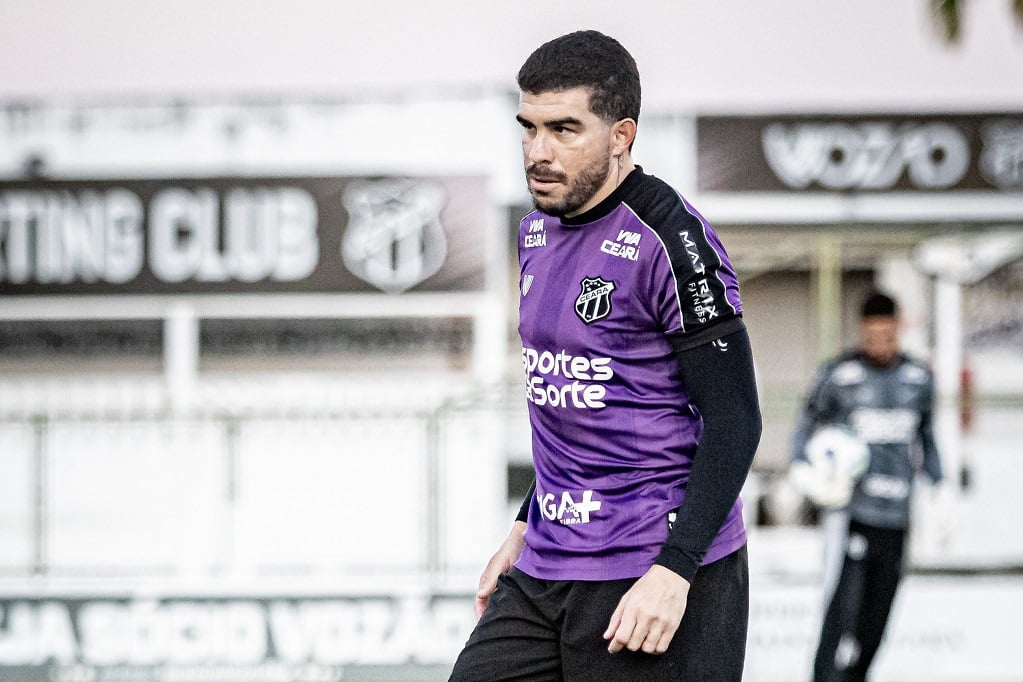 Elenco alvinegro se reapresenta e dá início aos preparativos para duelo com o Internacional