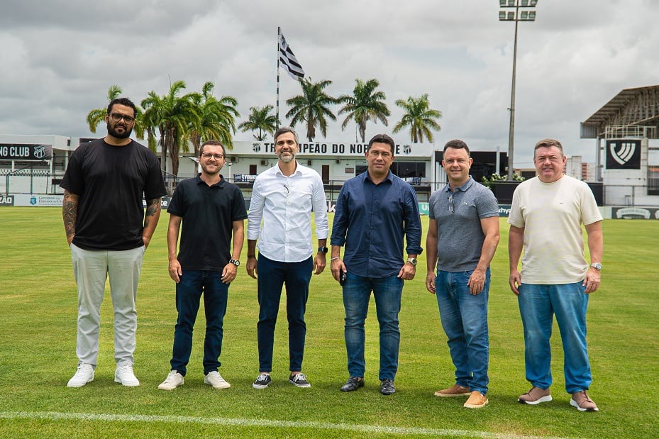Pres. João Paulo Silva recebe lideranças do Condomínio Forte União para visita institucional à sede alvinegra