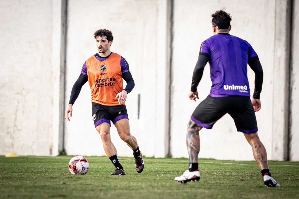 Ceará finaliza mais um dia de treinos para enfrentar o Floresta na ida das semifinais do Campeonato Cearense
