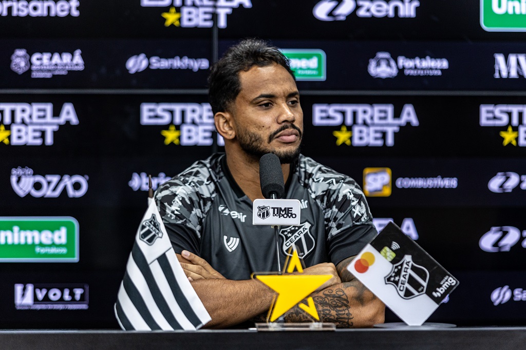 Titular em três jogos, Lourenço celebra a confiança de Vágner Mancini