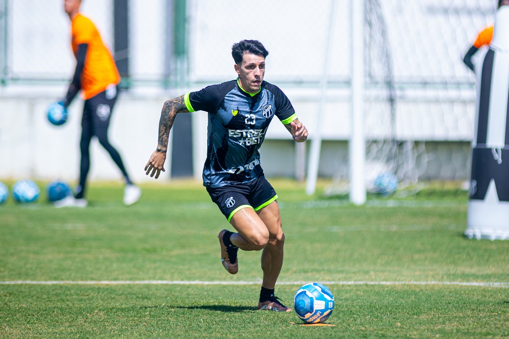 Elenco alvinegro volta aos trabalhos na tarde desta quarta-feira, 16