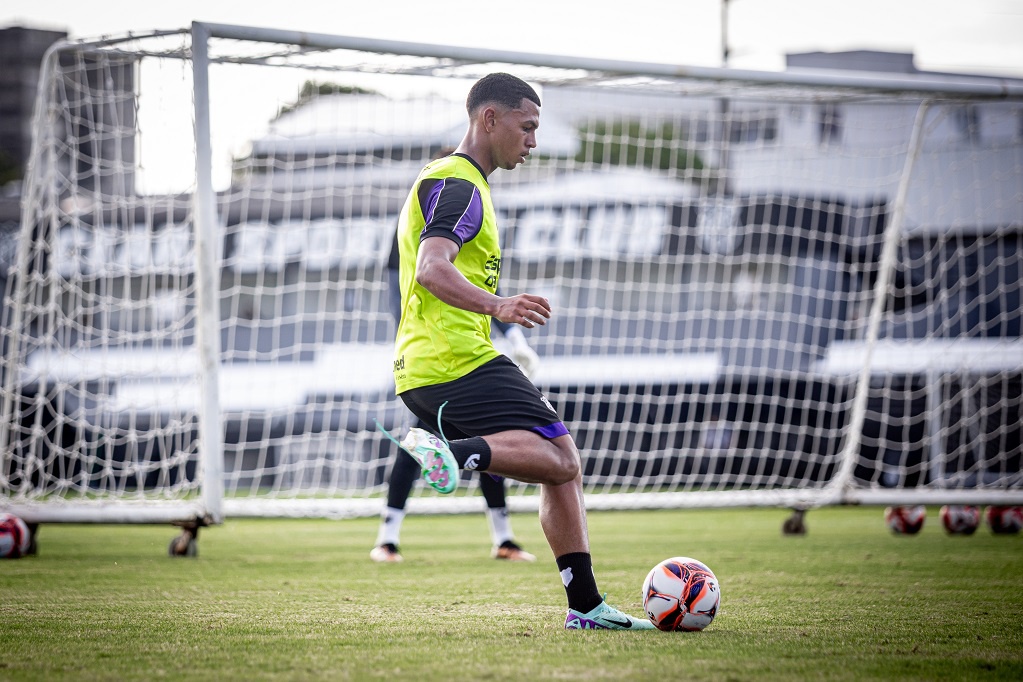 Ceará inicia semana do Clássico-Rei com manhã de trabalhos no Vovozão