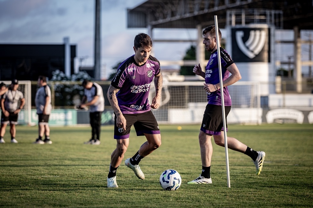 No CT de Porangabuçu, elenco alvinegro realiza o penúltimo treino para enfrentar o Internacional