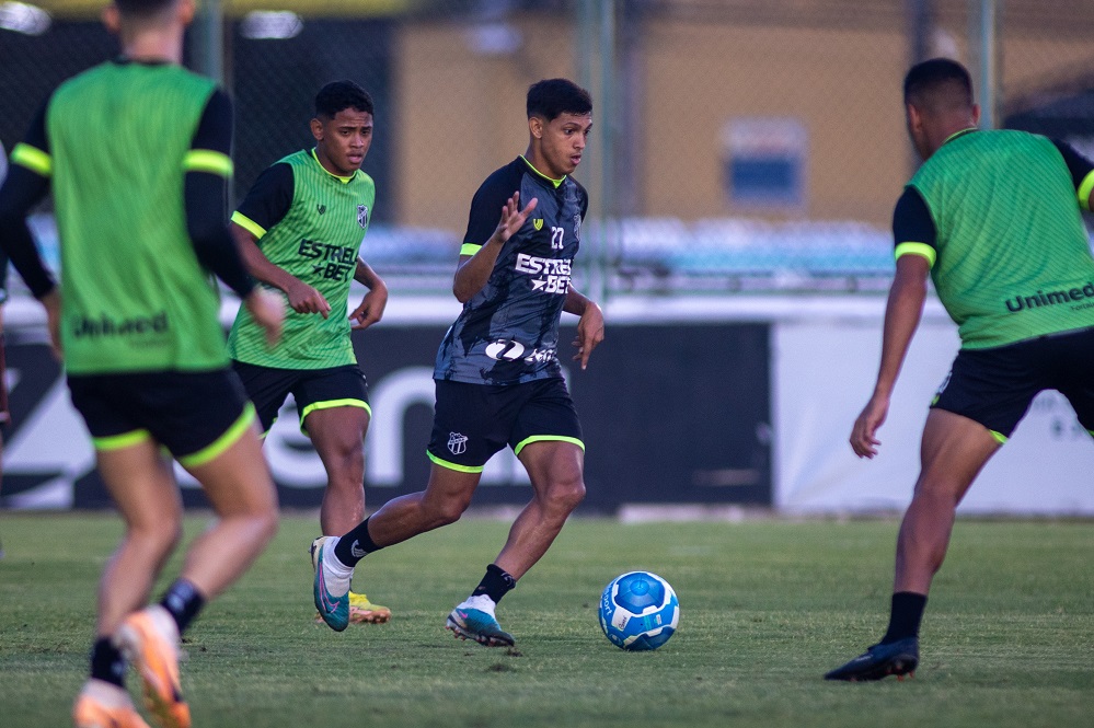 Com treino apronto, Ceará fecha a preparação para encarar o Sport Recife