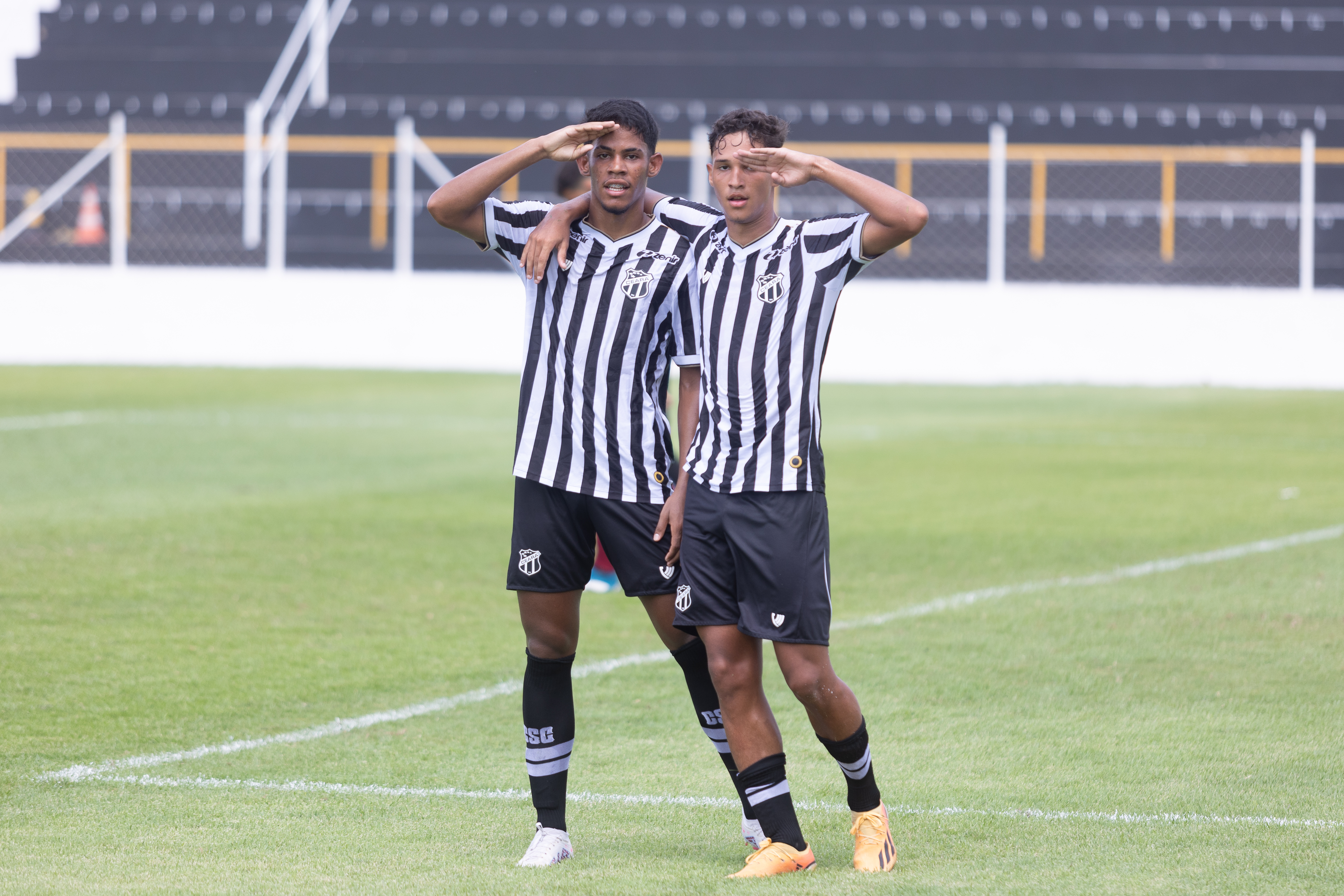 Sub-17: Na estreia do Campeonato Cearense, Ceará aplica 5 a 0 no Calouros do Ar