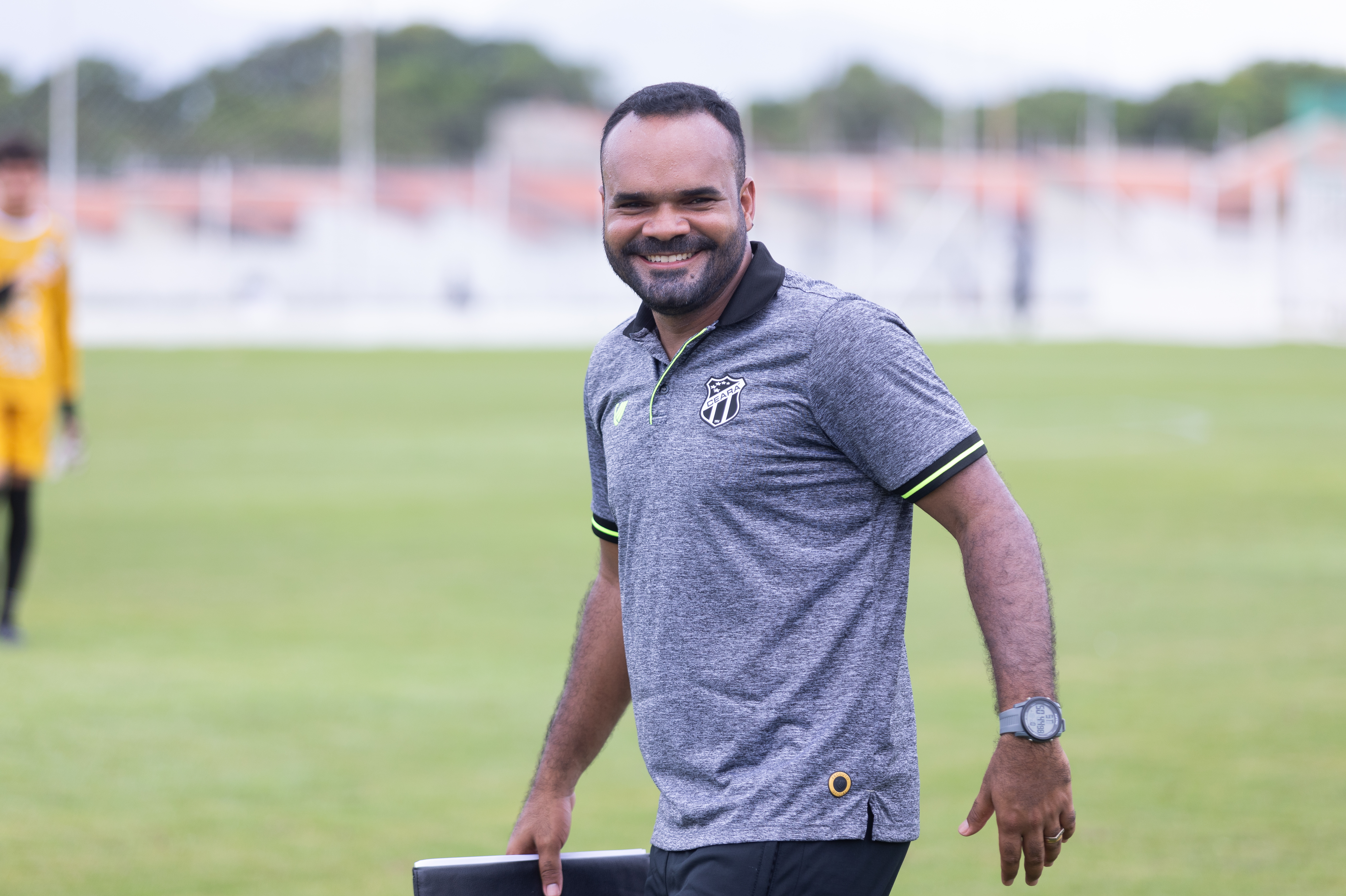 Sub-17: Técnico Ramon Soares comemora a liderança do Estadual e projeta o próximo duelo na competição