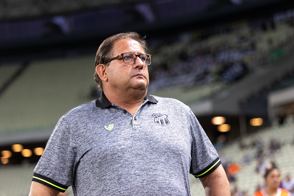 Depois de jogo com o ABC, Guto Ferreira celebra vitória, projeta semana cheia e comenta reestreia de Saulo Mineiro