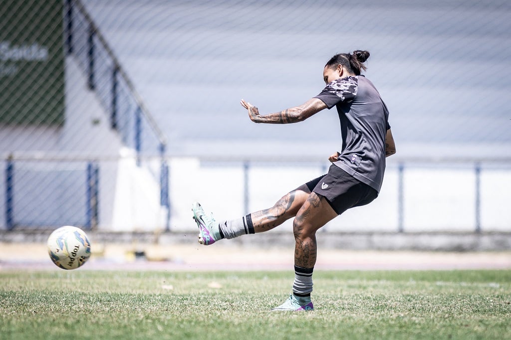 Fut. Feminino: Na Cidade Vozão, Ceará realiza o último treino antes do primeiro Clássico-Rainha da final do Estadual