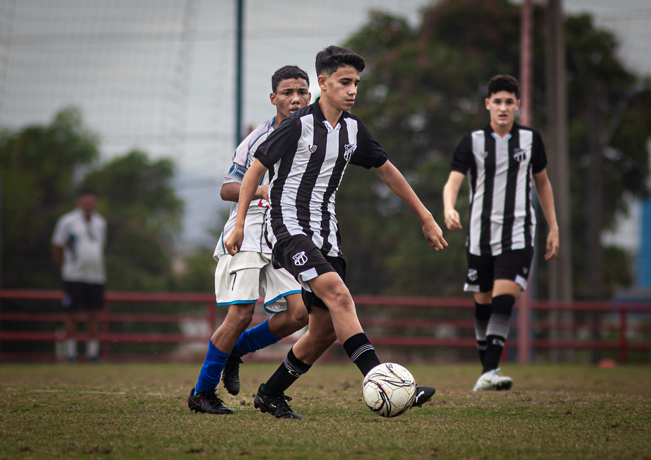 Sub-14: Nos pênaltis, Vozão vence Pague Menos e avança para a decisão da Copa Seromo