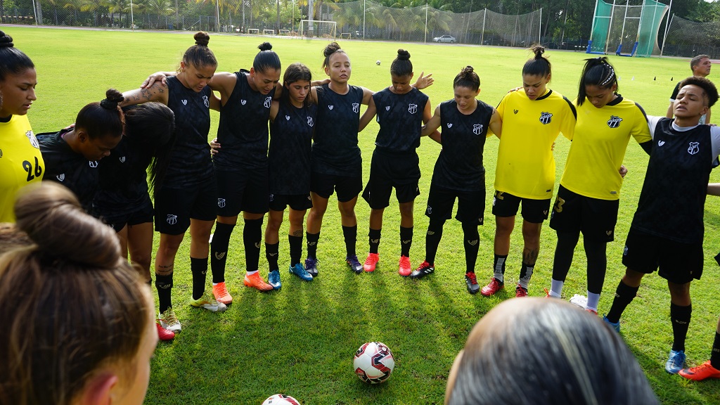 Outras gerações, mesmas lutas: Atletas do Vozão falam sobre desafios femininos no esporte e na vida