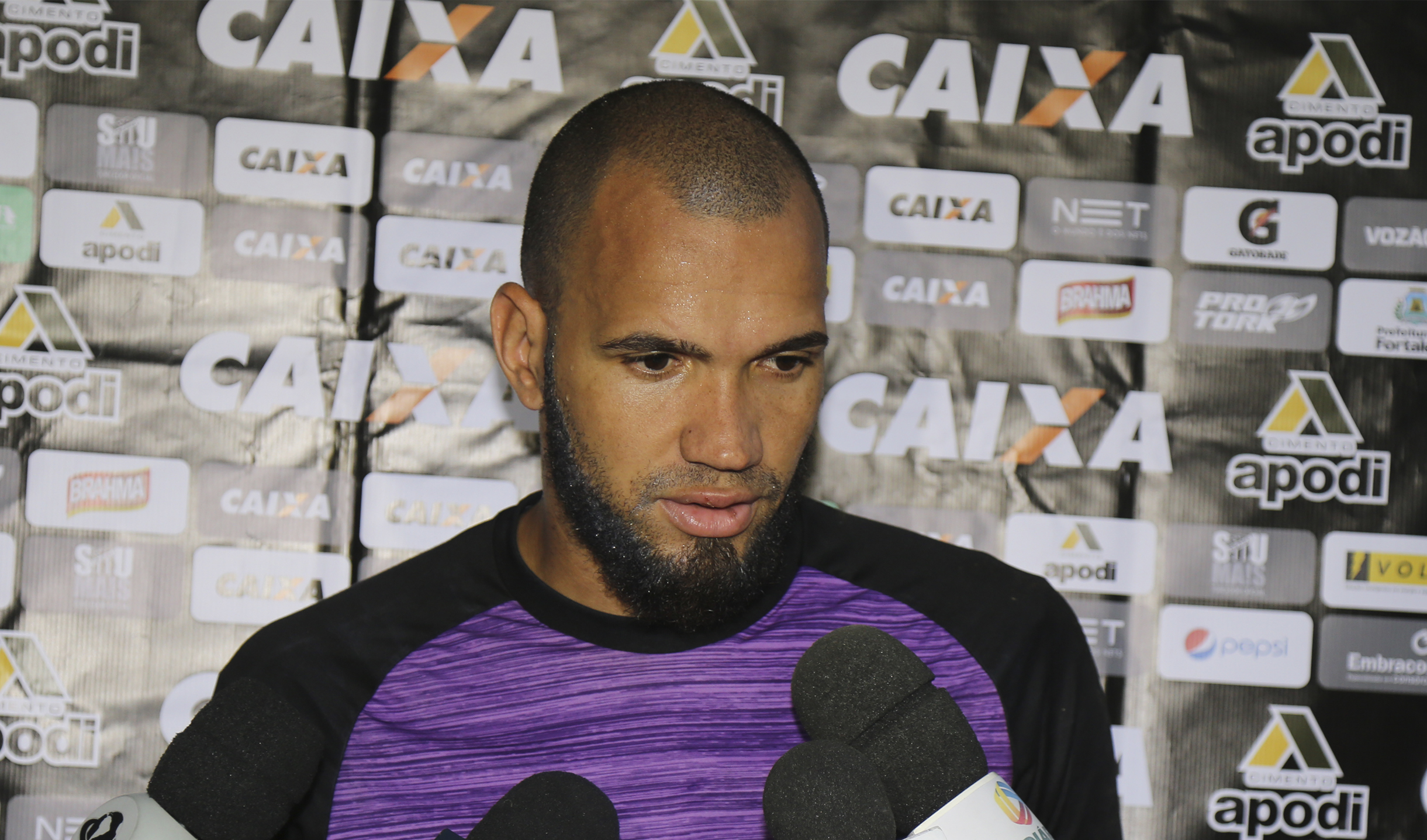 Everson: “Queremos vencer, voltar ao G4 e lutar para não sair mais”