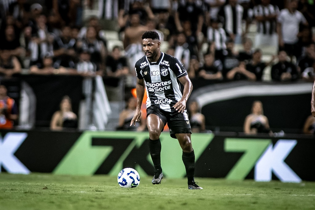 Ceará recebe o Corinthians para duelo pelo Campeonato Brasileiro no Castelão