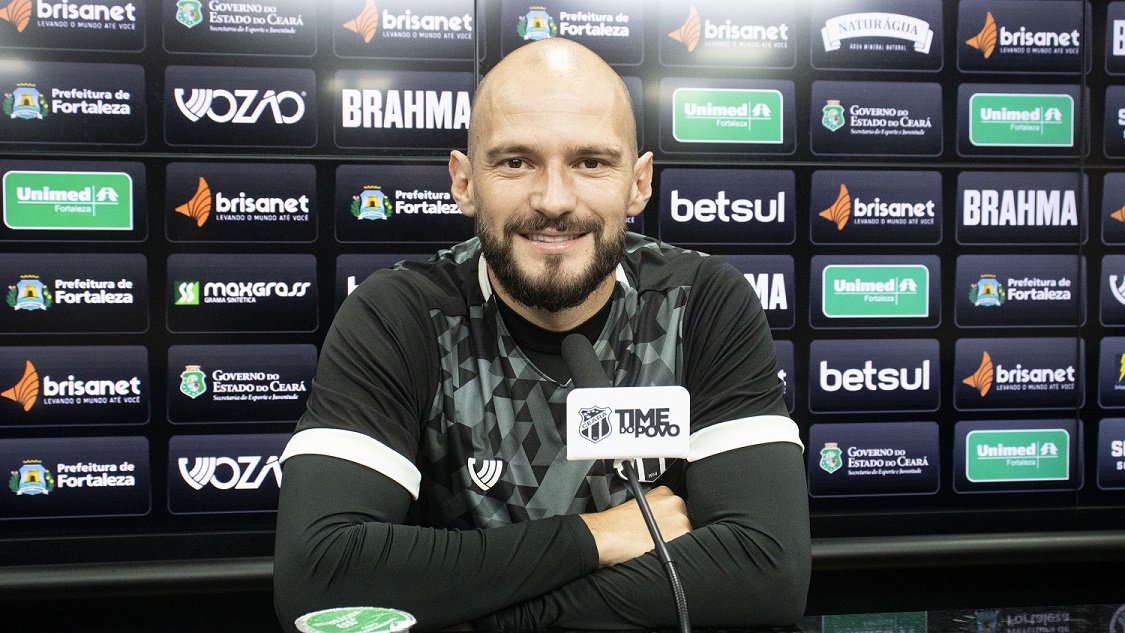 Polivalente, Marlon destaca caráter decisivo do confronto diante do Vitória-BA