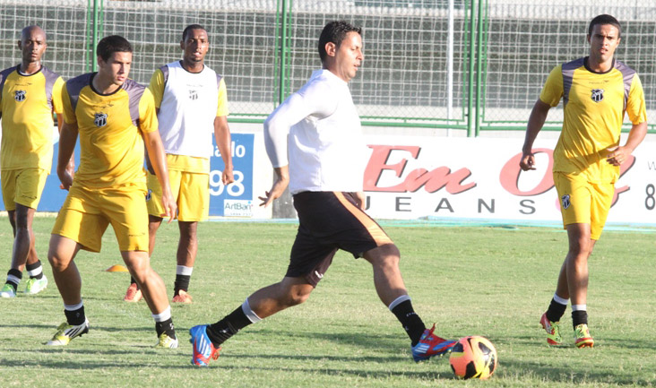 Ceará encerrou a preparação para o jogo contra o ABC