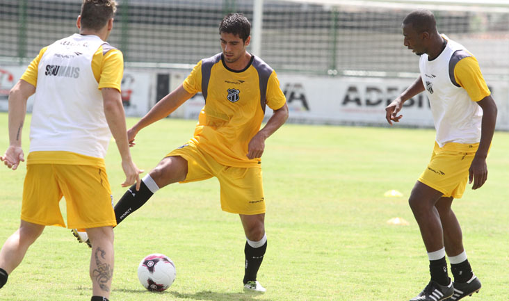 Elenco alvinegro voltou a treinar nesta manhã