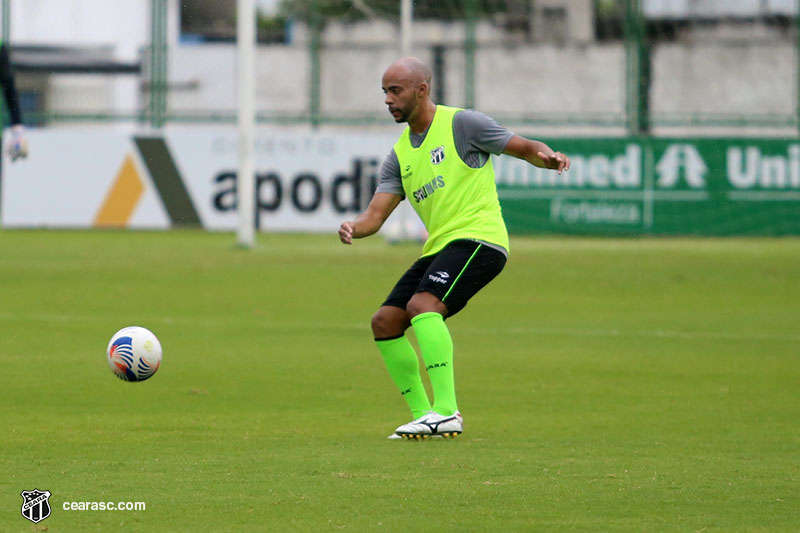 Ceará inicia preparação para terceiro jogo da semifinal do Estadual 