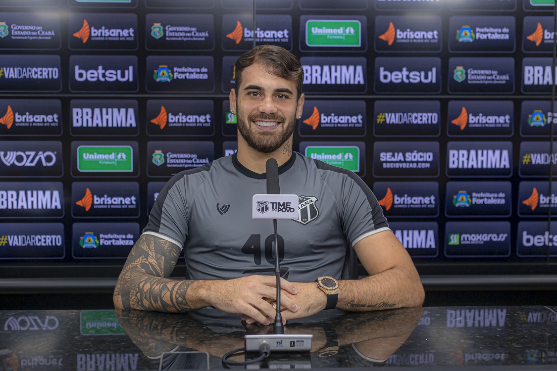 Em coletiva de imprensa, Vizeu ressalta importância no intervalo entre uma partida e outra