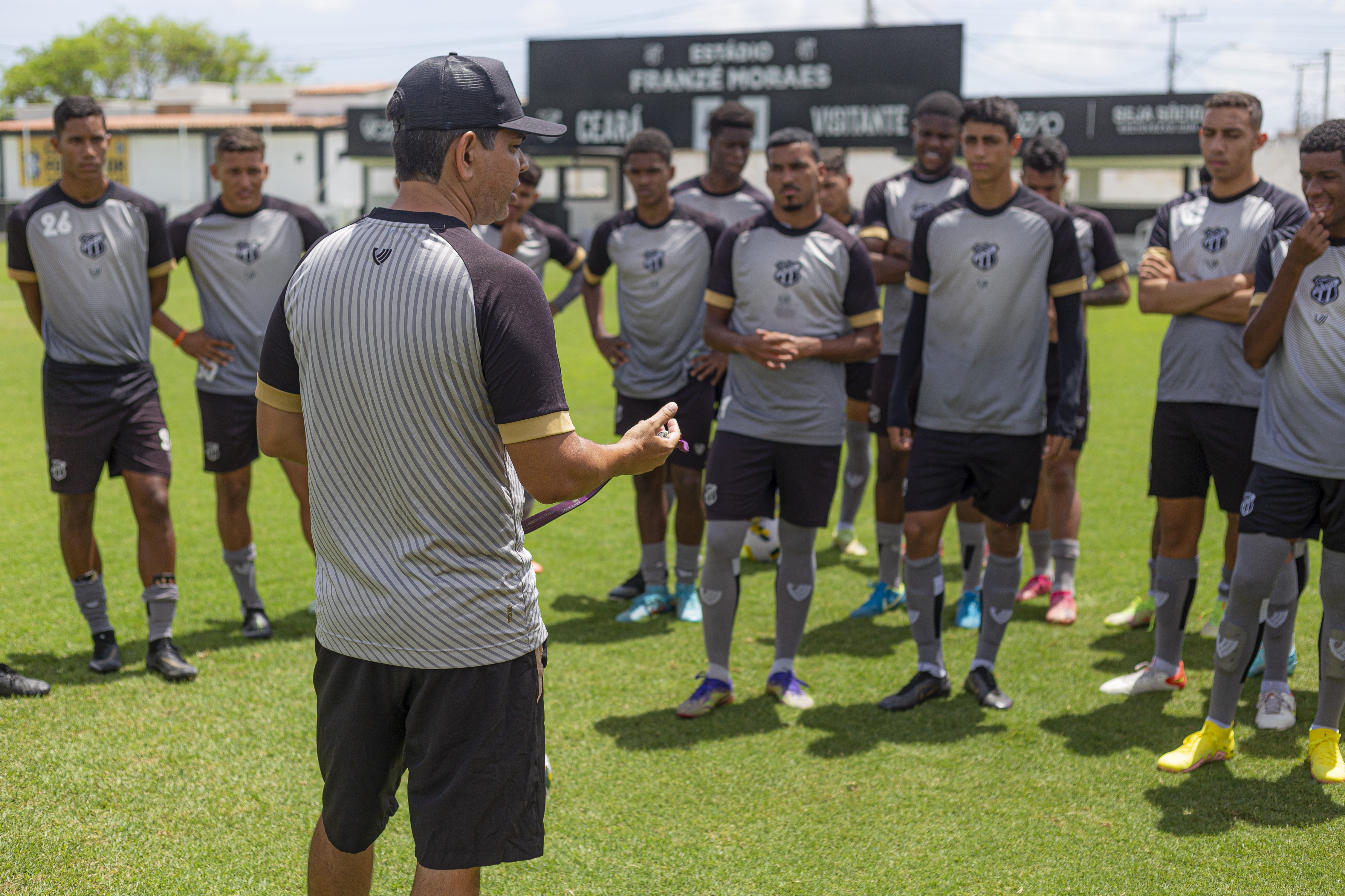 Flamengo treina pênaltis e encerra preparação para final da Copa do Brasil