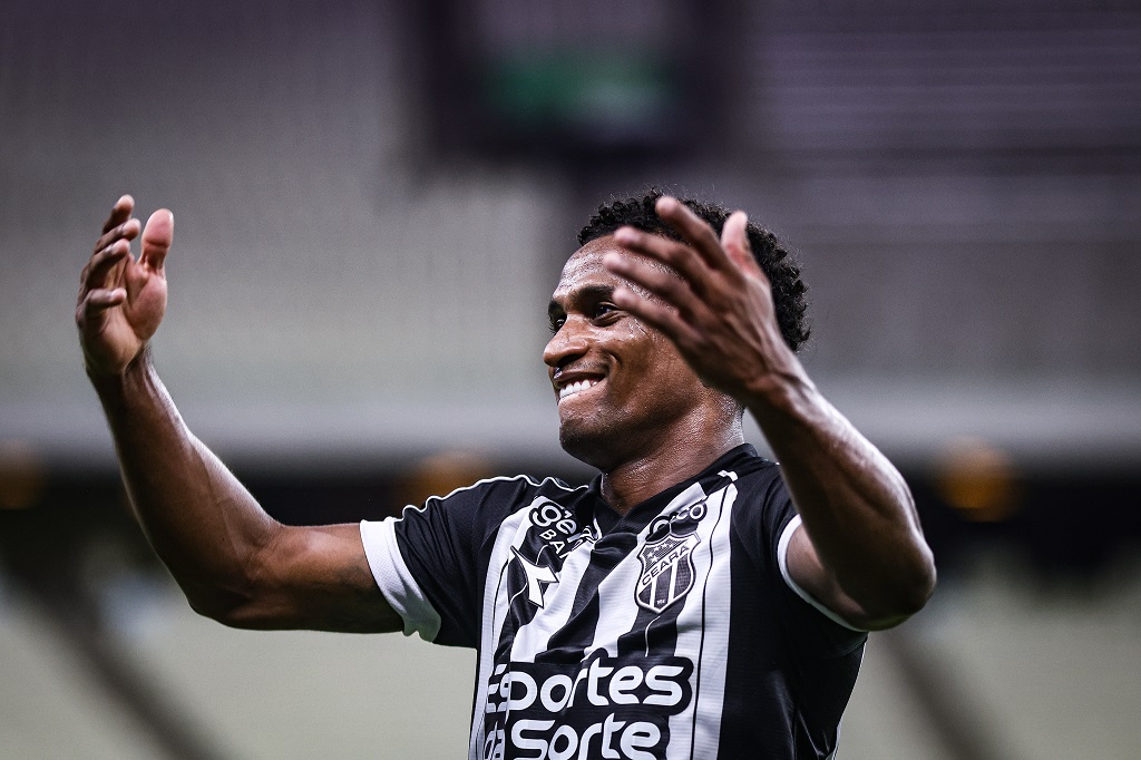 Saulo Mineiro celebra primeira vitória desde o retorno e exalta a luta de toda a equipe em virada diante do Novorizontino