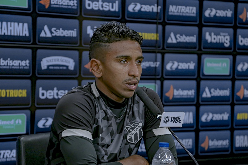 Buiú ressalta evolução do Ceará nos últimos jogos: “Fizemos grandes jogos e estamos em um crescimento constante no campeonato”