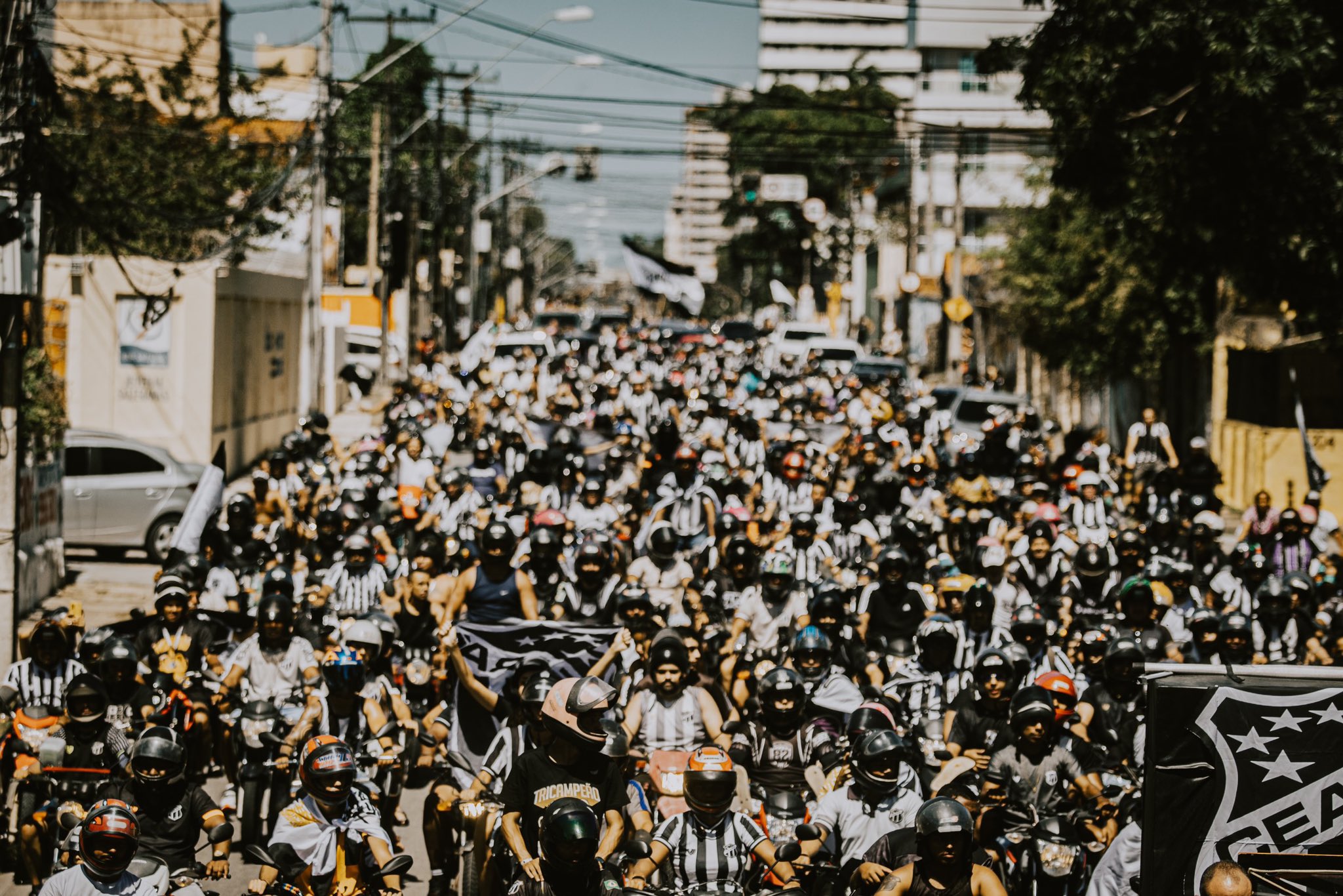 Na presença da Nação Alvinegra, Carreata do Tri aconteceu na manhã deste domingo