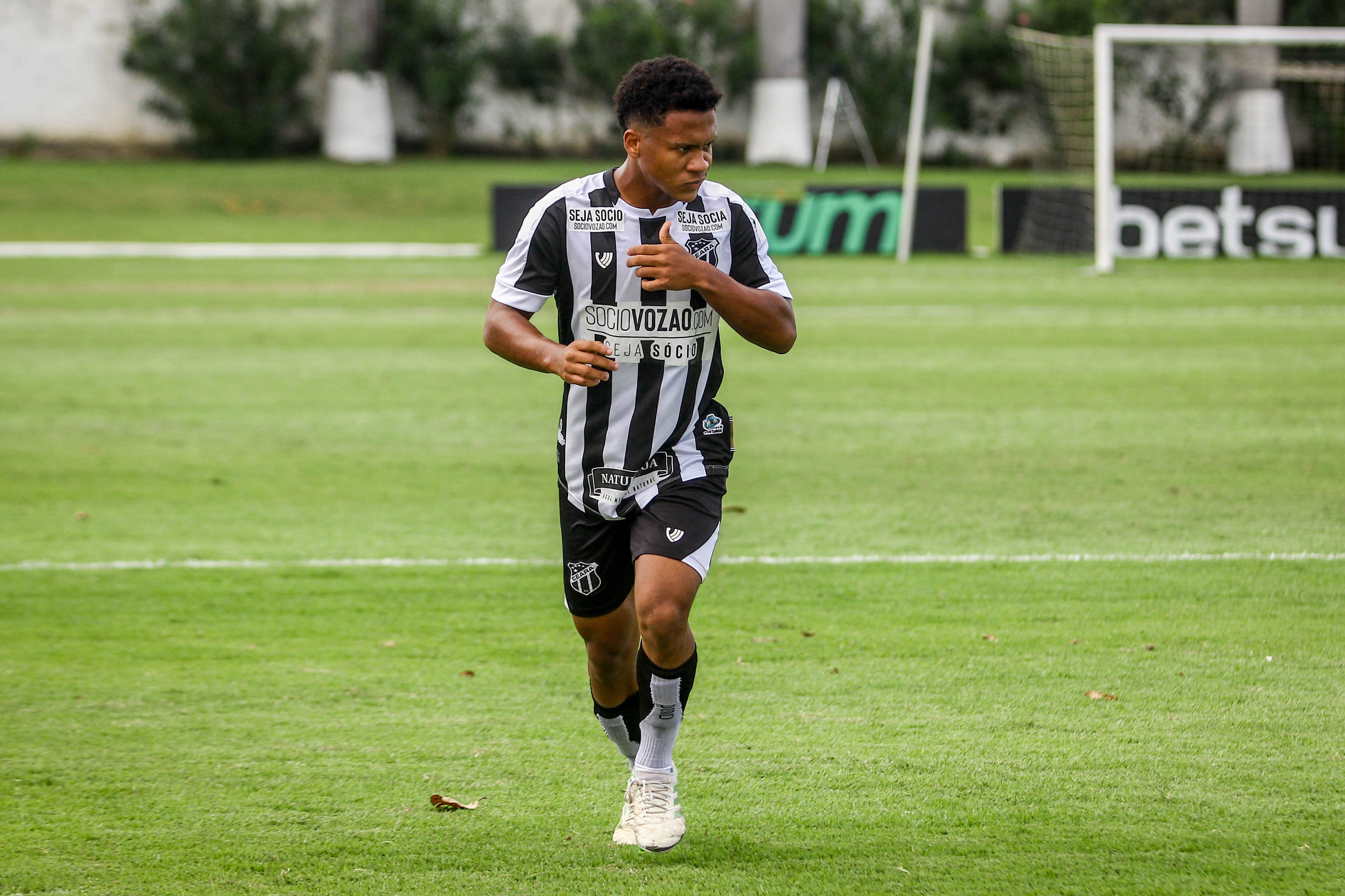 Sub-17: Ceará goleia o Horizonte por 4 x 0 e garante a liderança interina do Grupo A do Estadual