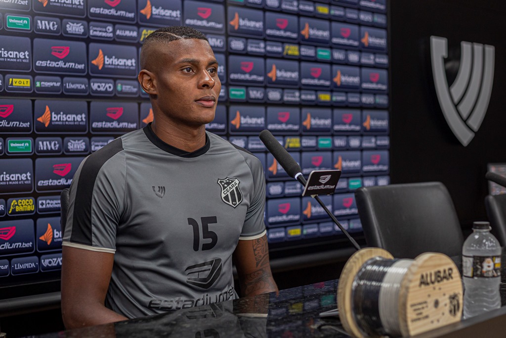 Um dia antes do confronto com o Bahia, Cléber projeta o que espera do clássico nordestino