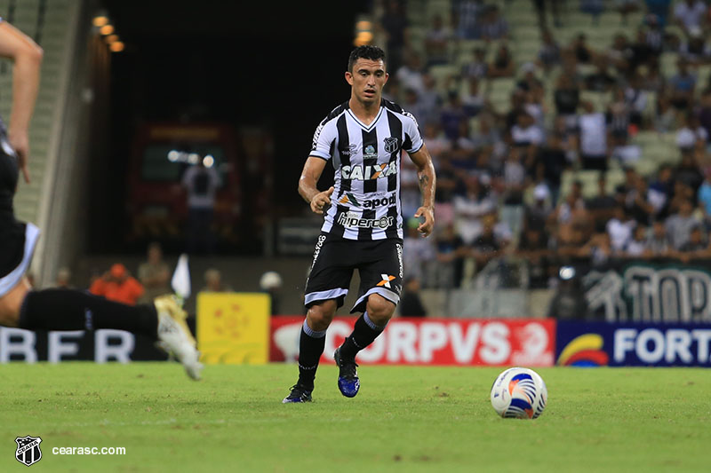Raul: "Estamos focados para sair com a vitória contra o Náutico"