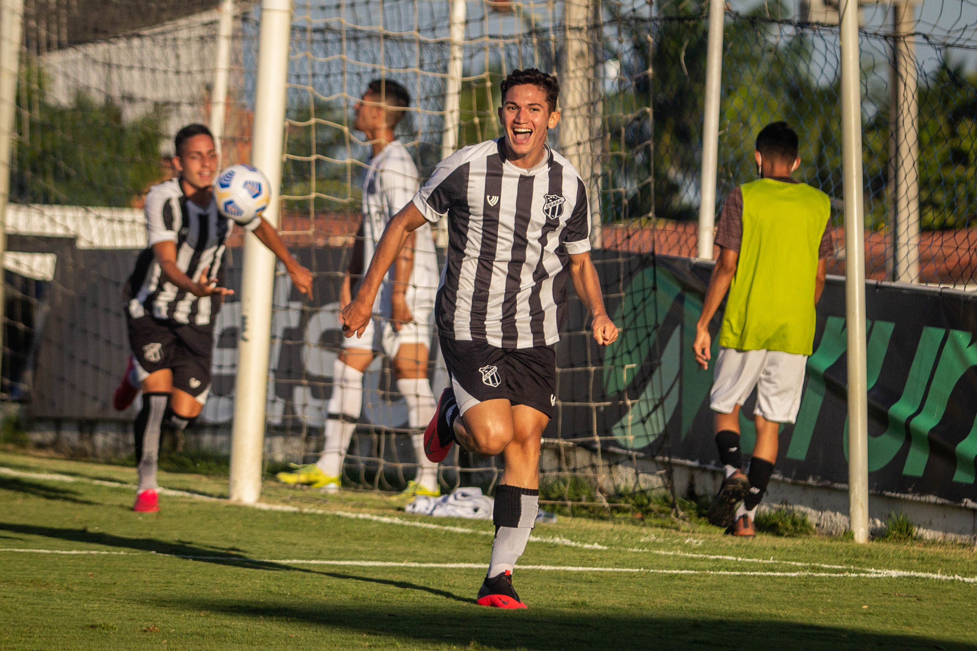 Sub-20: De virada, Ceará vence o Santos dentro de casa por 2 x 1