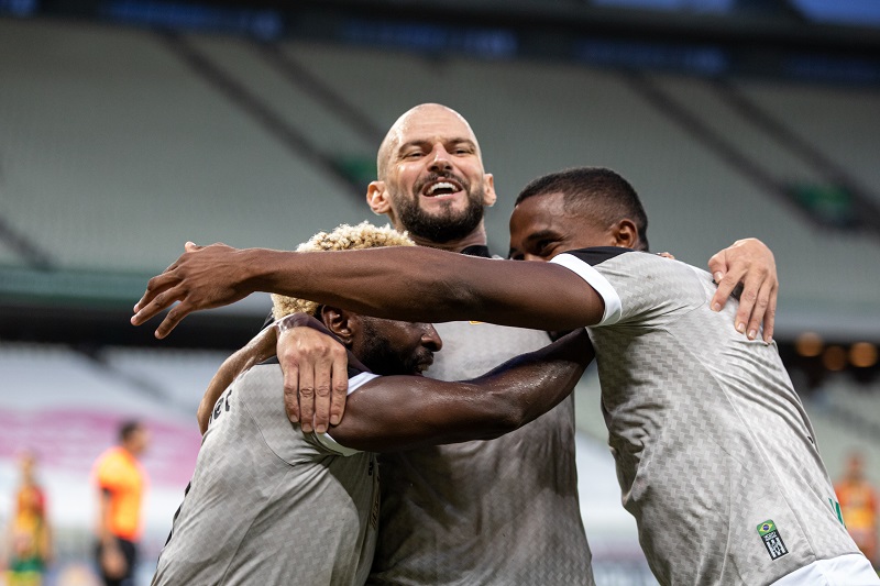 Ceará vence o Sampaio Correa/MA e avança para a semifinal da Copa do Nordeste