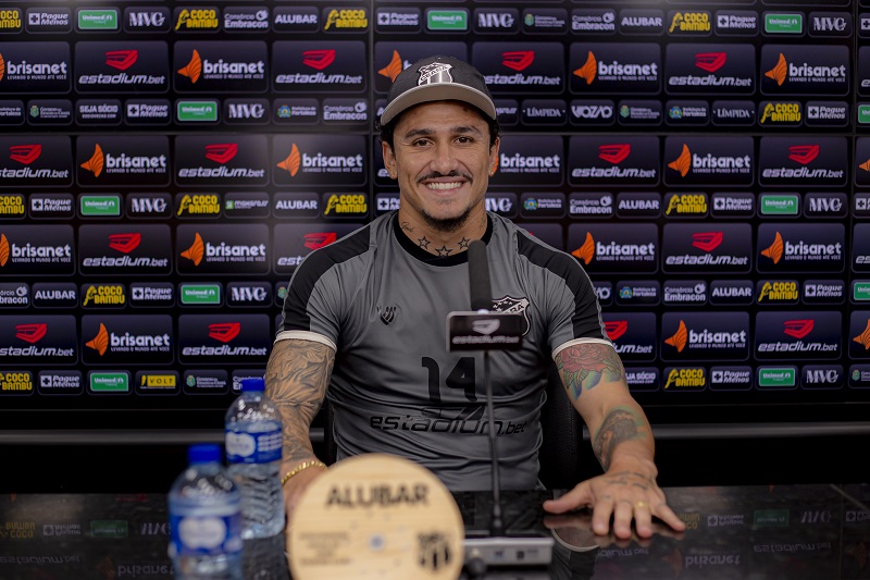 “Nosso grupo tem o mesmo pensamento dentro do campeonato”, enfatizou Vina em coletiva de imprensa
