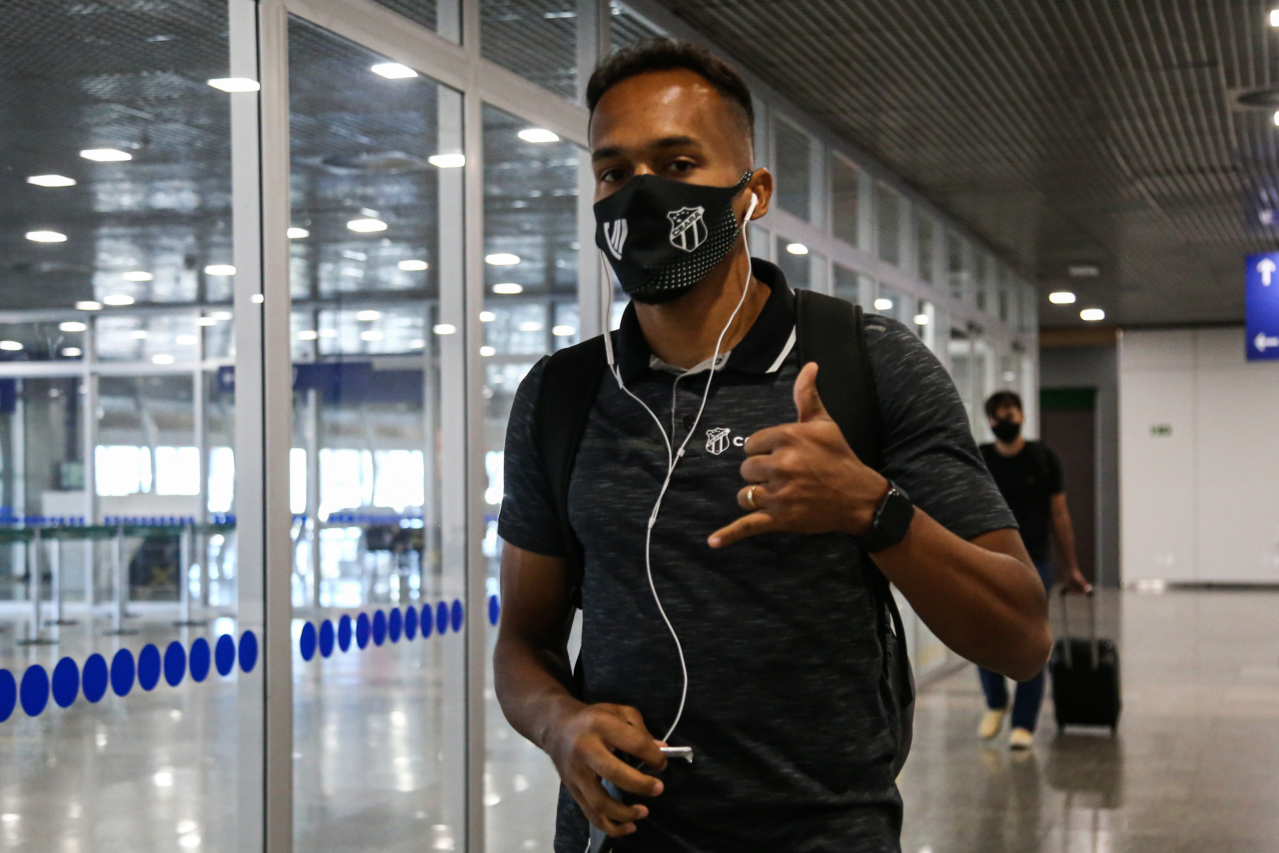 Ceará desembarca no Recife para partida de estreia no Brasileirão diante do Sport