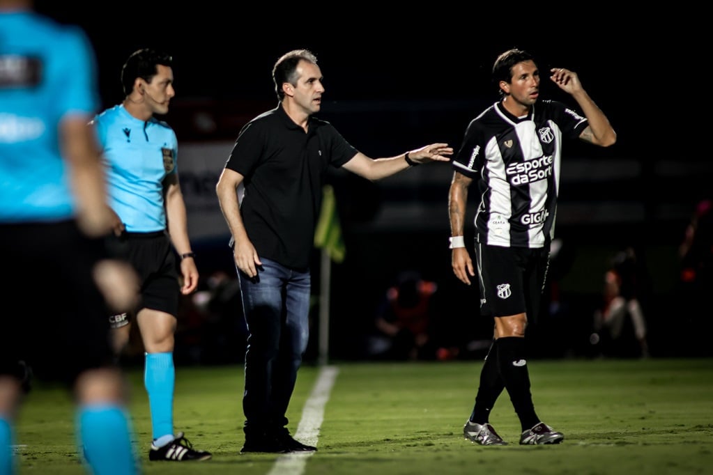 Condé convoca Nação Alvinegra para o próximo compromisso do Ceará pelo Brasileirão: “Esperamos uma mobilização geral"