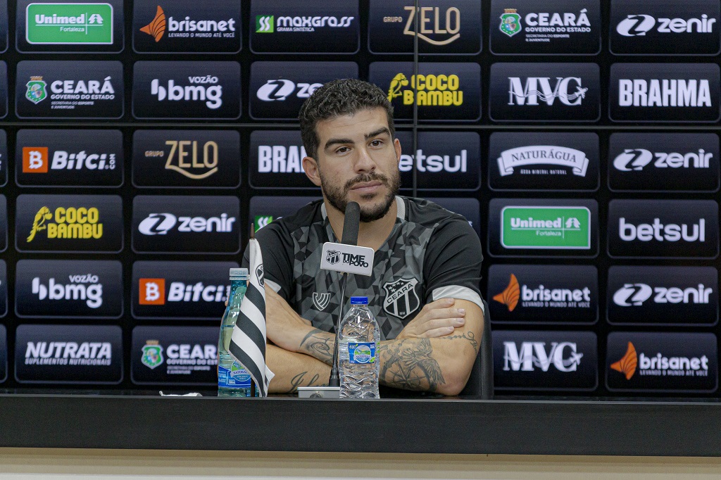 Em coletiva de imprensa, Richardson projeta confronto decisivo diante do Iguatu