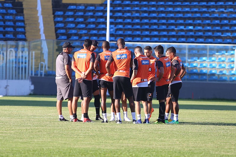 Ceará se reapresenta com treino no PV, local do jogo contra o Fluminense