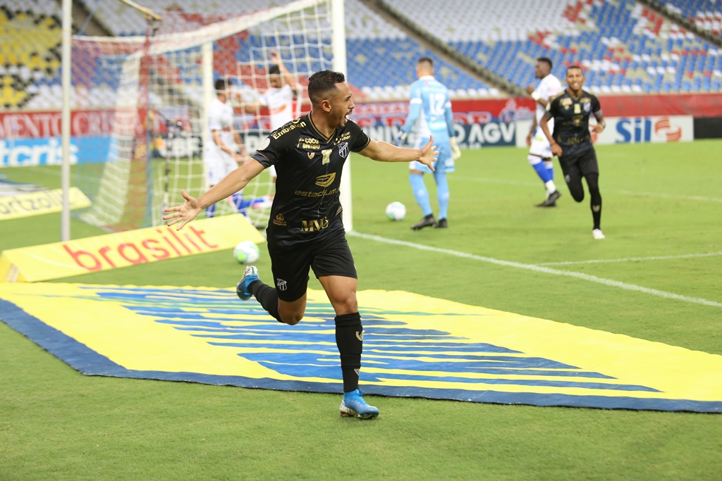 Série A: Em noite de completo domínio alvinegro, Ceará vence o último Clássico-Rei de 2020
