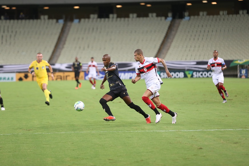 Na Arena Castelão, Ceará é superado pelo Atlético/GO