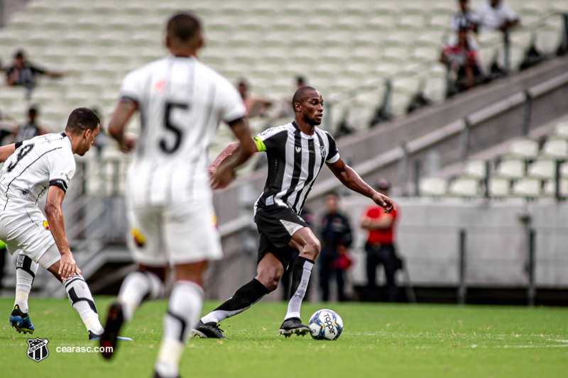 Luiz Otávio estreia nesta quinta-feira  no campeonato virtual Futebol de Casa