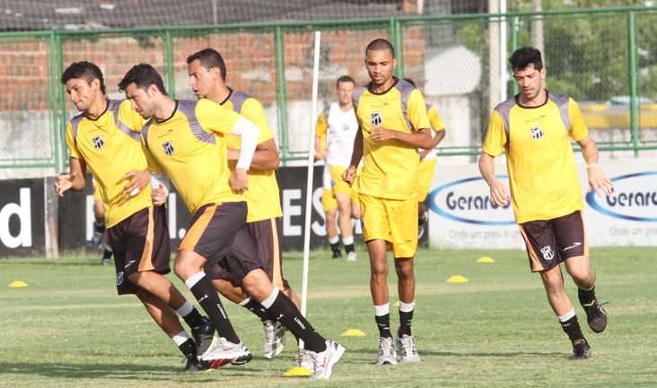 Pré-temporada: Elenco do Ceará trabalhou forte nesta tarde