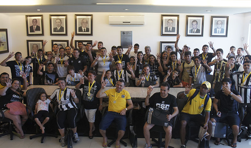 Com muita animação, alvinegros participaram de Por Dentro do Vozão