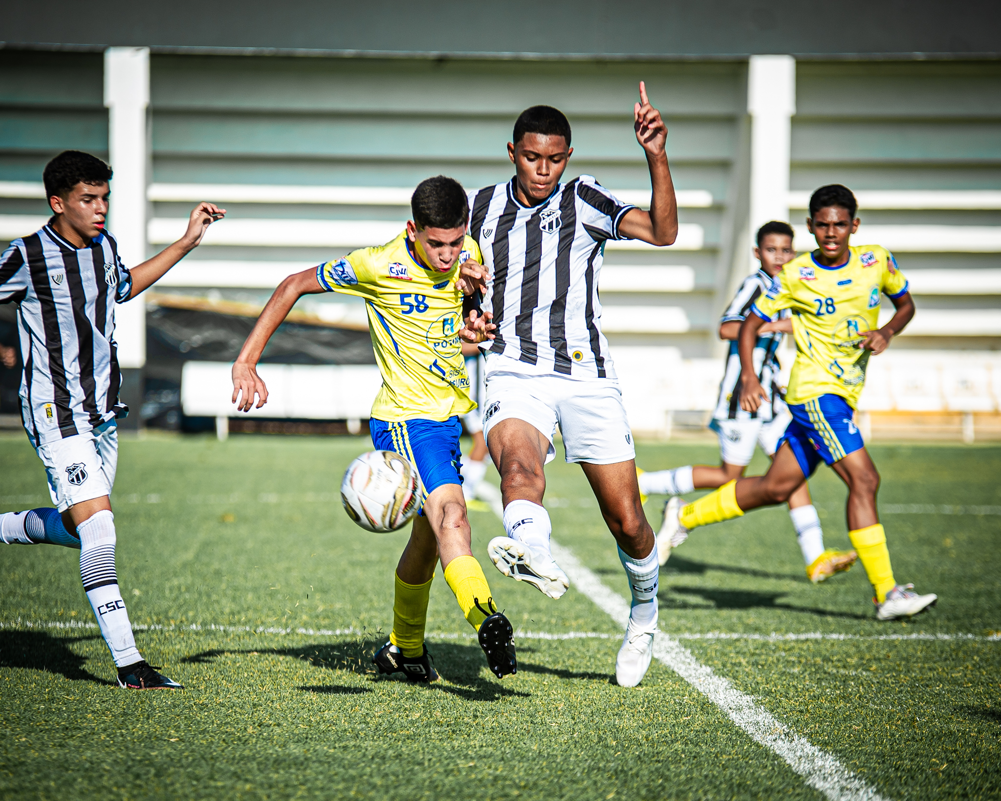 Base: Ceará vence o Projeto Semear por 3 a 0 e avança às finais da Copa Seromo de Futebol Sub-13