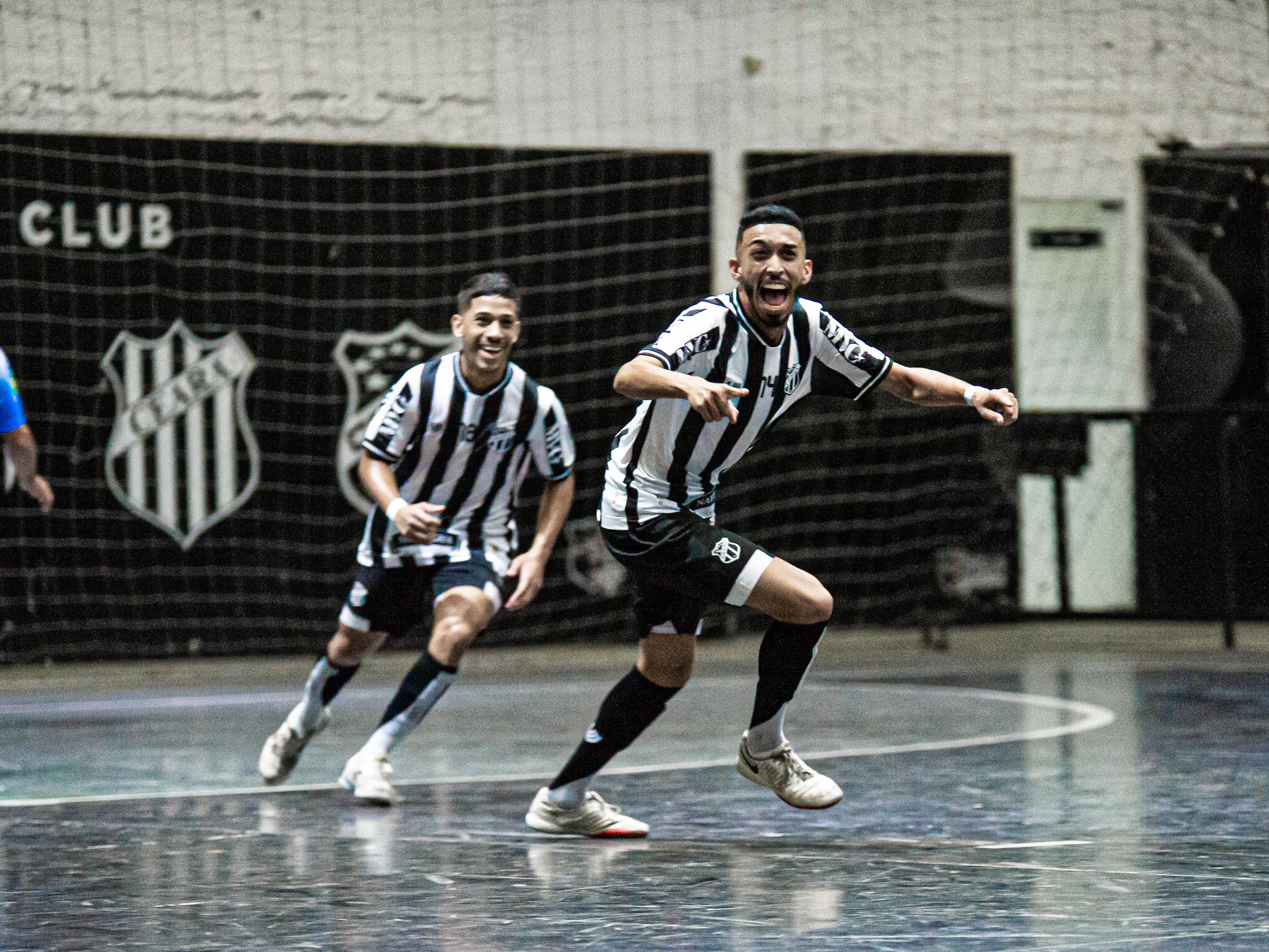 Futsal: Em casa, Vozão goleia São Gonçalo na estreia da Copa Estado
