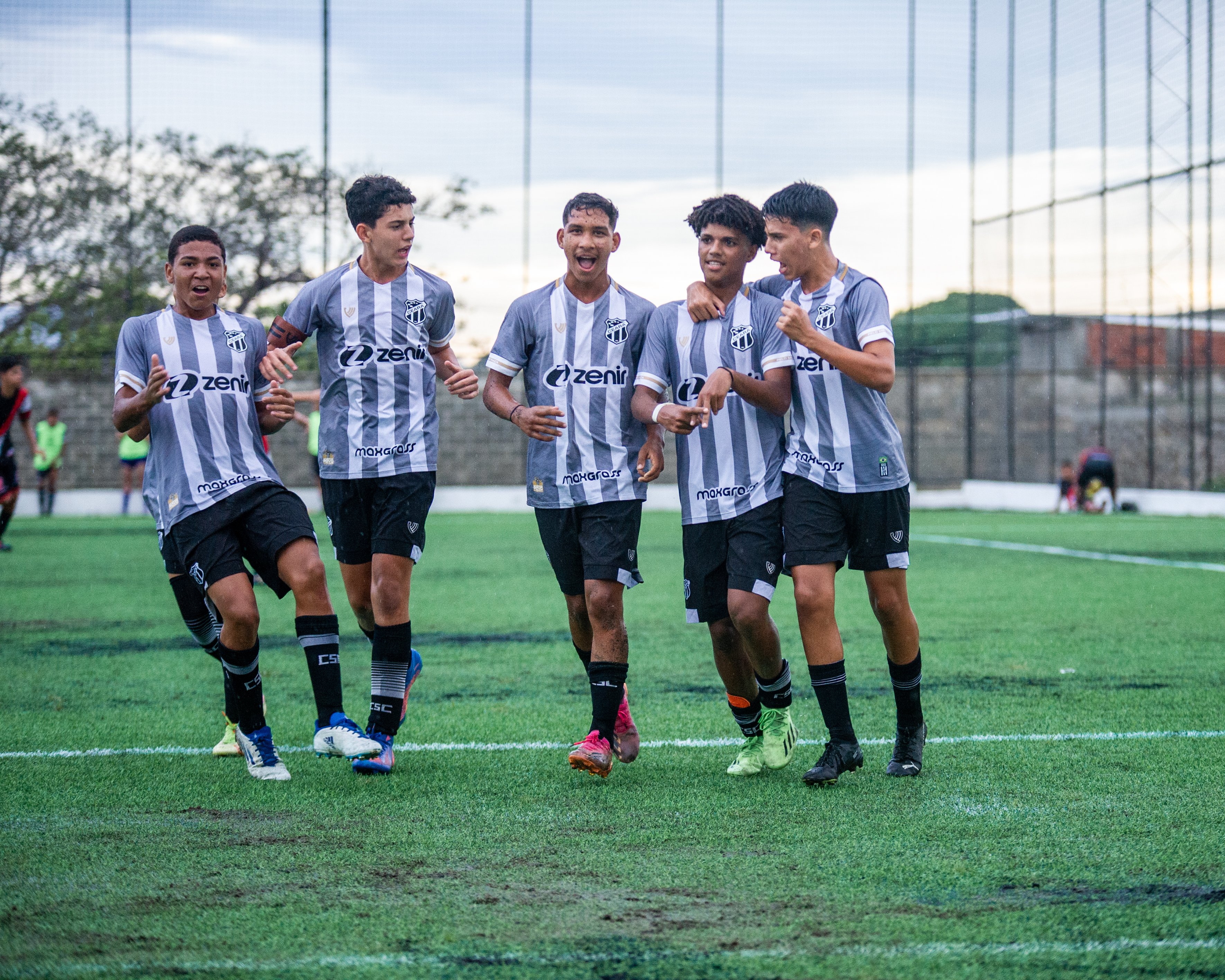 Sub-15: Em Itaitinga, Ceará vence Santa Cruz/CE na estreia da Copa Seromo