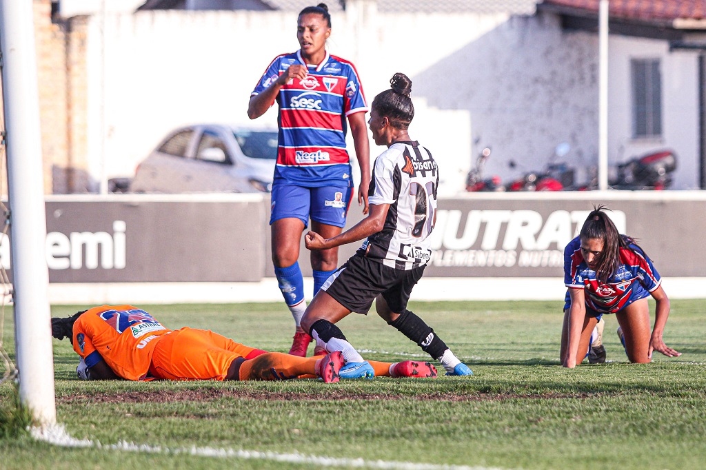 Fut. Feminino: Rafa marca e Ceará vence Clássico-Rei, na Cidade Vozão