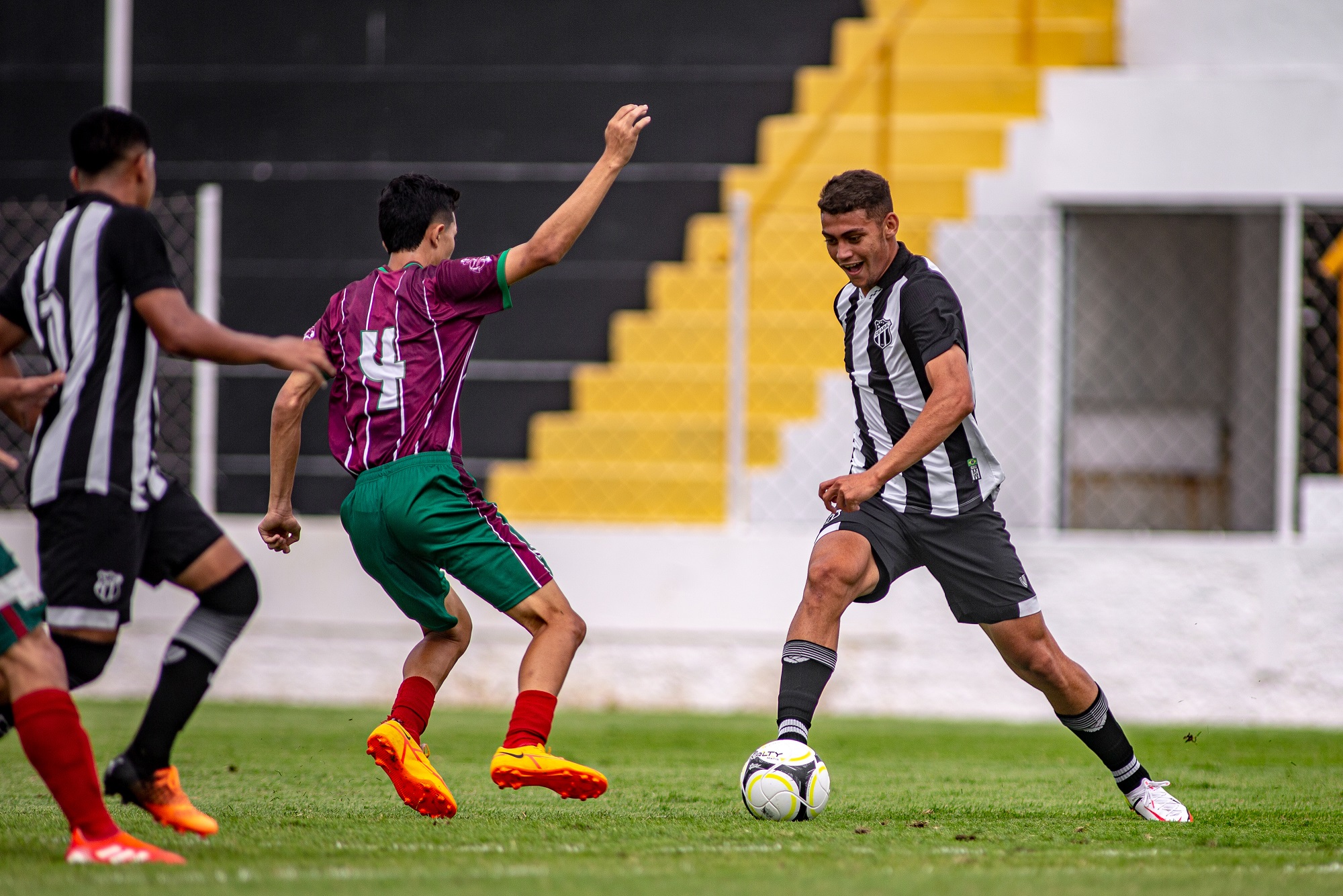 Categorias de base do Ceará disputam sete jogos em cinco competições nesta semana