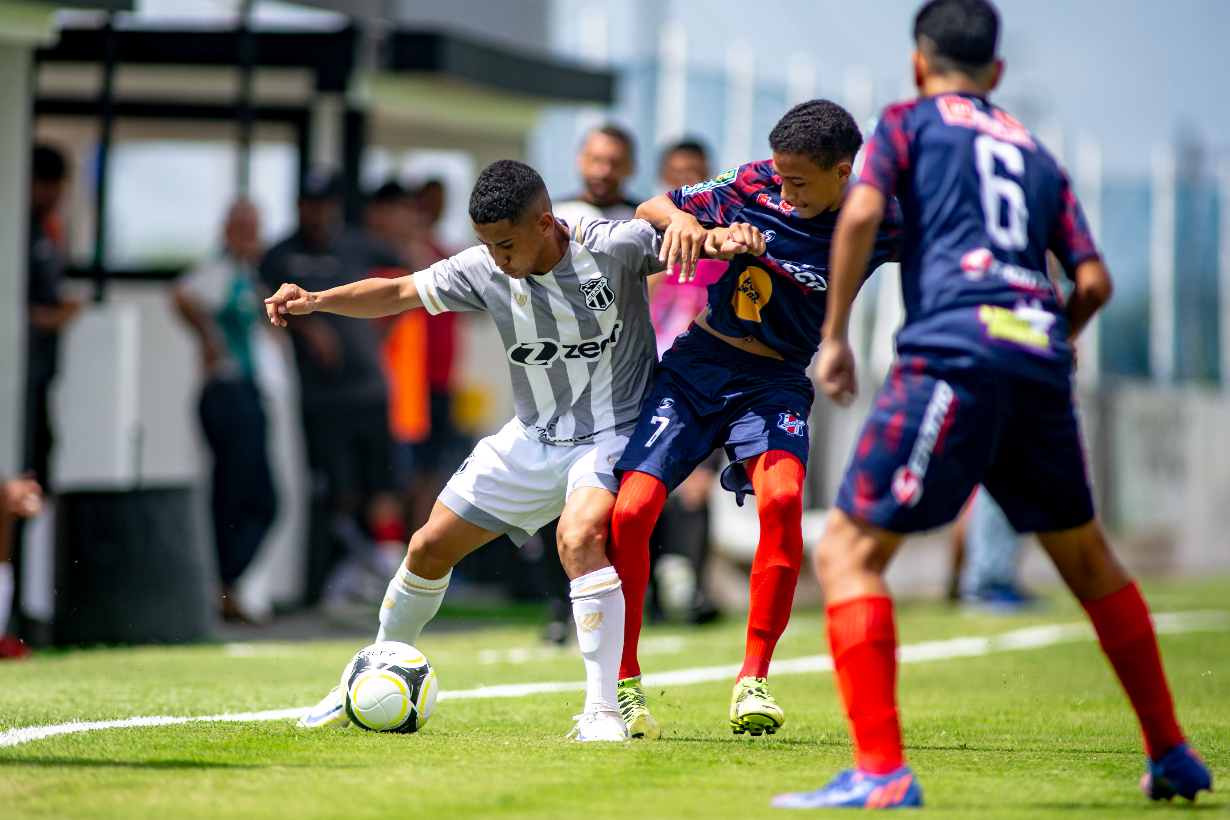 Base: Pelo Cearense Sub-15, Ceará goleia Estação e assume a liderança do campeonato