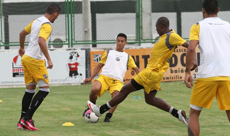 Grupo alvinegro participou de treinos físicos e técnicos