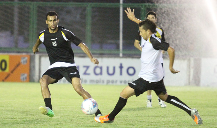 Leandro Campos comandou primeiro coletivo com o grupo