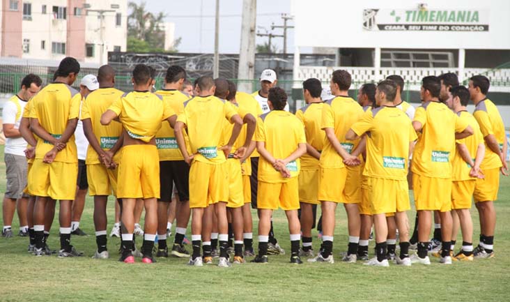 Elenco do Vovô vai treinar em dois períodos hoje